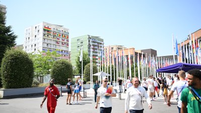 Besuch im Olympischen Dorf