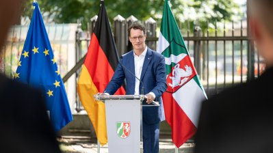 Ministerpräsident Wüst empfängt die Meistermannschaft von Bayer 04 Leverkusen