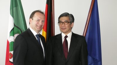 Gouverneur der Provinz Okayama zu Gast in der Staatskanzlei