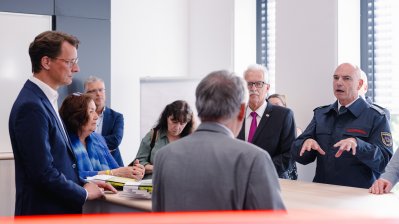 Besuch der Kreisleitstelle und der Feuerwehrschule des Kreises Mettmann