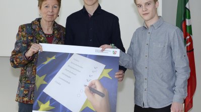 Ministerin Schwall-Düren zeichnet die Gewinner im Schülerfoto- und Kurzfilmwettbewerb „Eurovisions“ aus, 24.01.2014