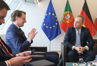 Ministerpräsident Hendrik Wüst empfängt den Botschafter der Republik Portugal