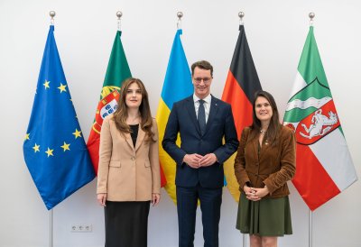 Ministerpräsident Wüst verabschiedet die Generalkonsulin der Republik Portugal und Doyenne des Konsularischen Korps Nordrhein-Westfalen, Lidia Margarida Bandeira Nabais