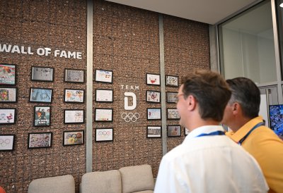 Besuch im Olympischen Dorf