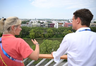 Besuch im Olympischen Dorf