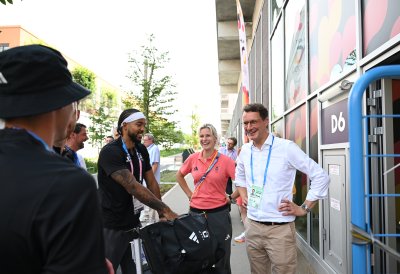 Besuch im Olympischen Dorf