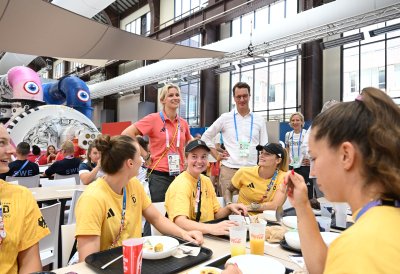 Besuch im Olympischen Dorf