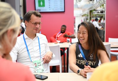 Besuch im Olympischen Dorf