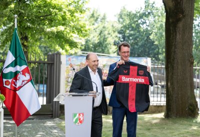 Ministerpräsident Wüst empfängt die Meistermannschaft von Bayer 04 Leverkusen