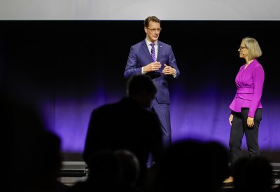 Ministerpräsident Wüst spricht auf internationaler KI-Partnerkonferenz von Microsoft in Bonn