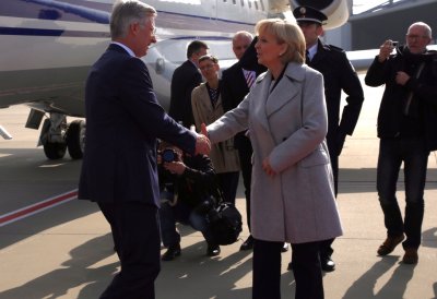 Ministerpräsidentin Hannelore Kraft empfängt Seine Majestät Philippe, König der Belgier am Düsseldorfer Flughafen