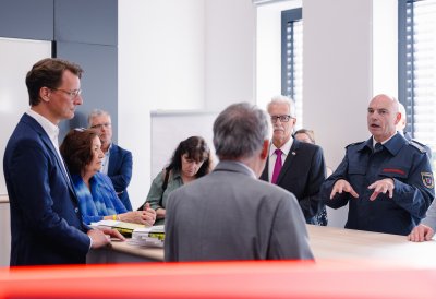 Besuch der Kreisleitstelle und der Feuerwehrschule des Kreises Mettmann