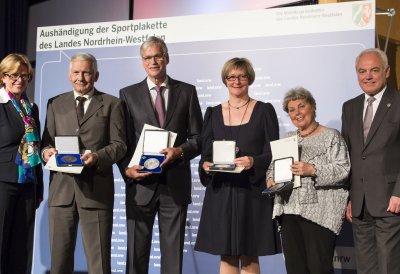 Ministerin Schäfer verleiht Sportplakette für herausragendes Engagement