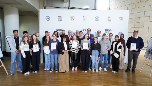 MBEIM 11.10.2024 Anlage Foto - Offizieller Abschluss des NRW-USA-Jahres im Landtag