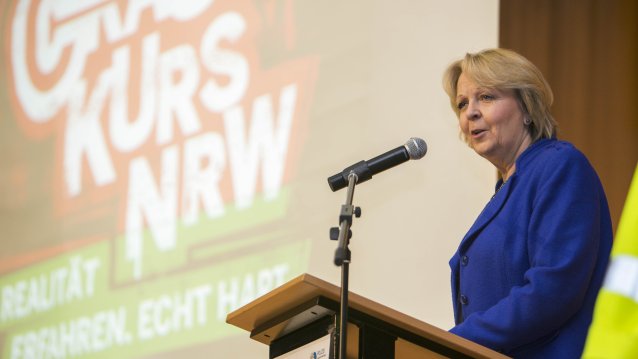 Bereits mehr als 100.000 Jugendliche beim „Crash Kurs NRW“, 22.02.2013