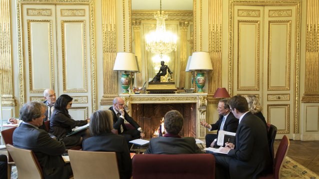 Ministerpräsident Laschet gedenkt der Opfer des Holocaust bei zentraler Feier in Paris