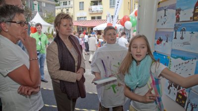 Ministerin Löhrmann eröffnet Familien- und Jugendfest in Hückeswagen, 08.06.2013