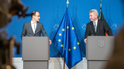 Presse-Briefing mit Wirtschaftsminister Prof. Dr. Andreas Pinkwart, RWI-Präsident Prof. Dr. Christoph M. Schmidt und Geschäftsführer der IHK NRW Dr. Matthias Mainz