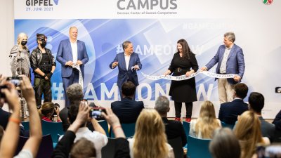 Ministerpräsident Armin Laschet eröffnet Zentrum zur Vernetzung der Games-Branche mit weiteren Wirtschaftsbereichen in Düsseldorf