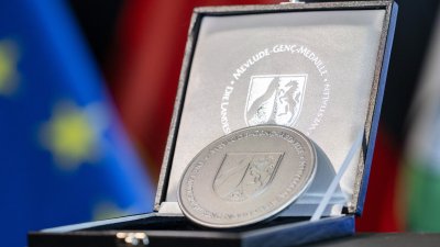 Integrationsprojekt PerMenti mit Mevlüde-Genç-Medaille des Landes Nordrhein-Westfalen geehrt