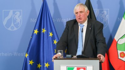 Presse-Briefing zur aktuellen Lage und zu weiteren Maßnahmen der Landesregierung im Zusammenhang mit der Corona-Pandemie