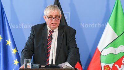 Nordrhein-Westfalen verbindet Notbremse-Regelung mit Stärkung der Teststrategie