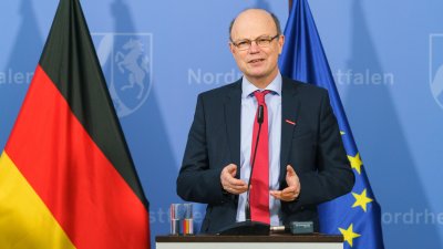 Presse-Briefing zur aktuellen Lage und zu weiteren Maßnahmen der Landesregierung im Zusammenhang mit der Corona-Pandemie