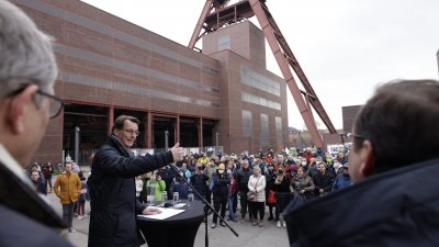 Ministerpräsident Hendrik Wüst eröffnet den ZollvereinSteig in Essen