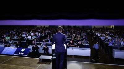 Ministerpräsident Wüst spricht auf internationaler KI-Partnerkonferenz von Microsoft in Bonn