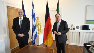 Ministerpräsident Armin Laschet empfängt den griechischen Außenminister Nikos Dendias