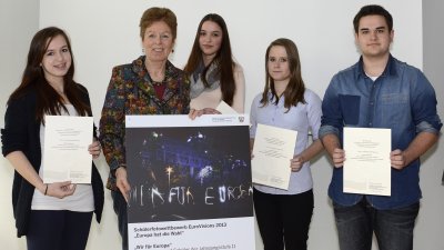 Ministerin Schwall-Düren zeichnet die Gewinner im Schülerfoto- und Kurzfilmwettbewerb „Eurovisions“ aus, 24.01.2014