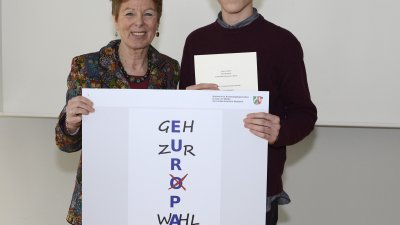 Ministerin Schwall-Düren zeichnet die Gewinner im Schülerfoto- und Kurzfilmwettbewerb „Eurovisions“ aus, 24.01.2014