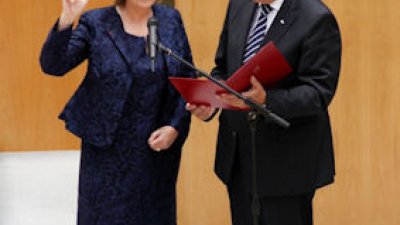 Hannelore Kraft zur Ministerpräsidentin gewählt