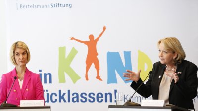 Kick-off-Veranstaltung "Kein Kind zurücklassen" am 26.03.2012 in Düsseldorf