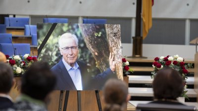 Staatsakt für Wolfgang Clement