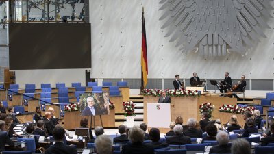 Staatsakt für Wolfgang Clement