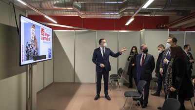 Ministerpräsident Armin Laschet und Bundesgesundheitsminister Jens Spahn besuchen künftiges Impfzentrum in Düsseldorf