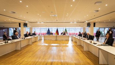 Ministerpräsident Armin Laschet und Bundesgesundheitsminister Jens Spahn besuchen künftiges Impfzentrum in Düsseldorf