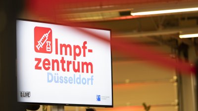 Ministerpräsident Armin Laschet und Bundesgesundheitsminister Jens Spahn besuchen künftiges Impfzentrum in Düsseldorf