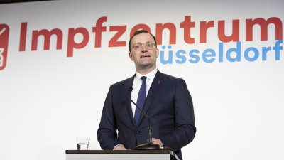 Ministerpräsident Armin Laschet und Bundesgesundheitsminister Jens Spahn besuchen künftiges Impfzentrum in Düsseldorf