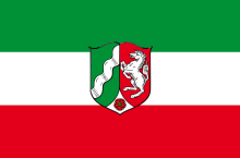 Bild mit Landesdienstflagge NRW