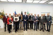 Ministerpräsident Hendrik Wüst verleiht den Verdienstorden des Landes Nordrhein-Westfalen an 16 Bürgerinnen und Bürger